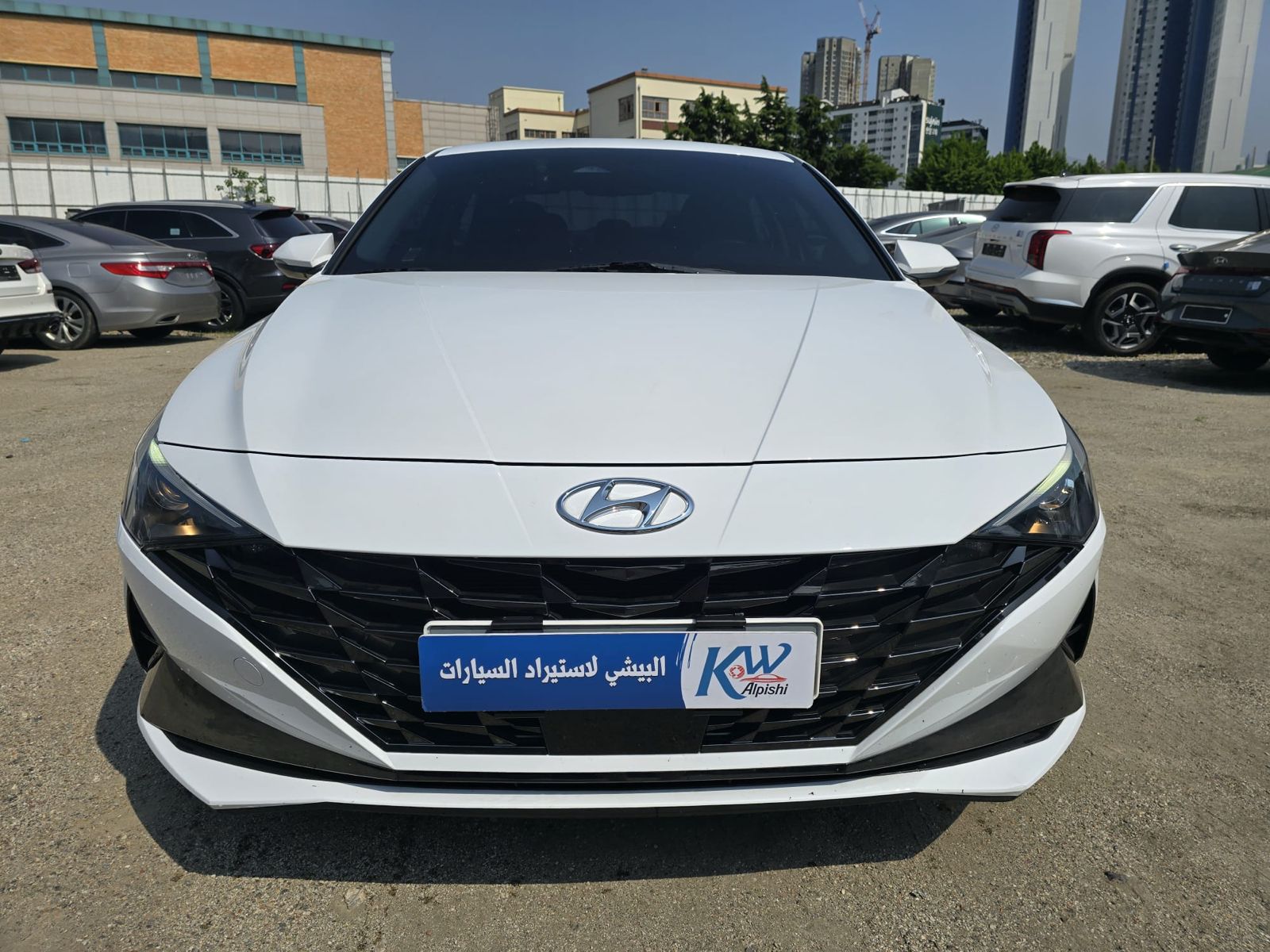 سيارة